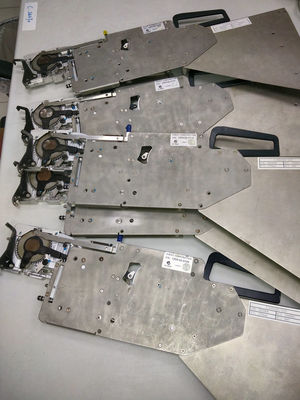 comprar Alimentador de Evest 12mm para o original usado, boas condições da máquina de Evest EM-760L SMT fabricação em linha